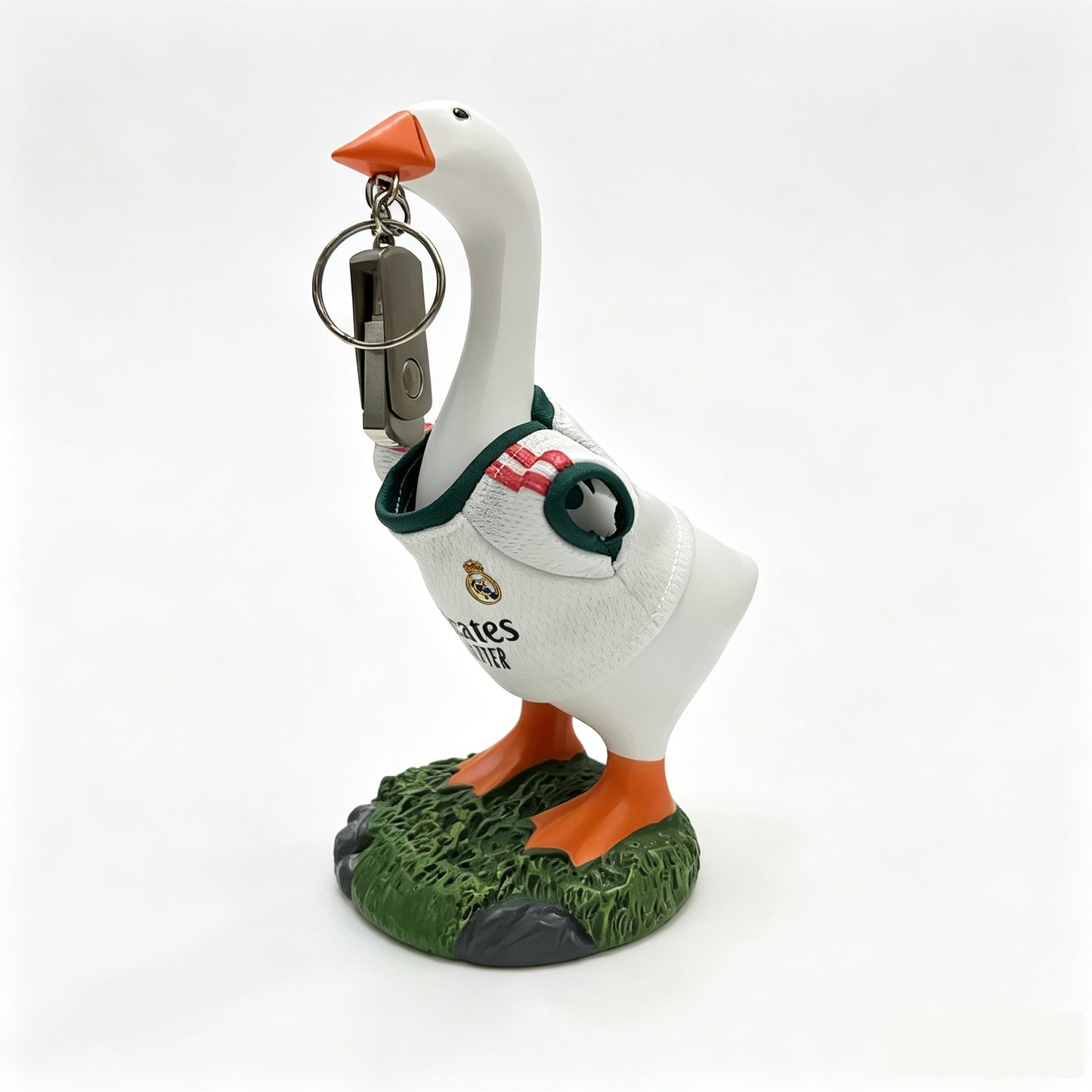 Magnetic Beak Goose Statue with Sports Jersey, 6.7 Inch Desk Goose Key Holder Sculpture on Decorative Base, Soccer Hockey Basketball Fan Decor, Funny Office Home Gift