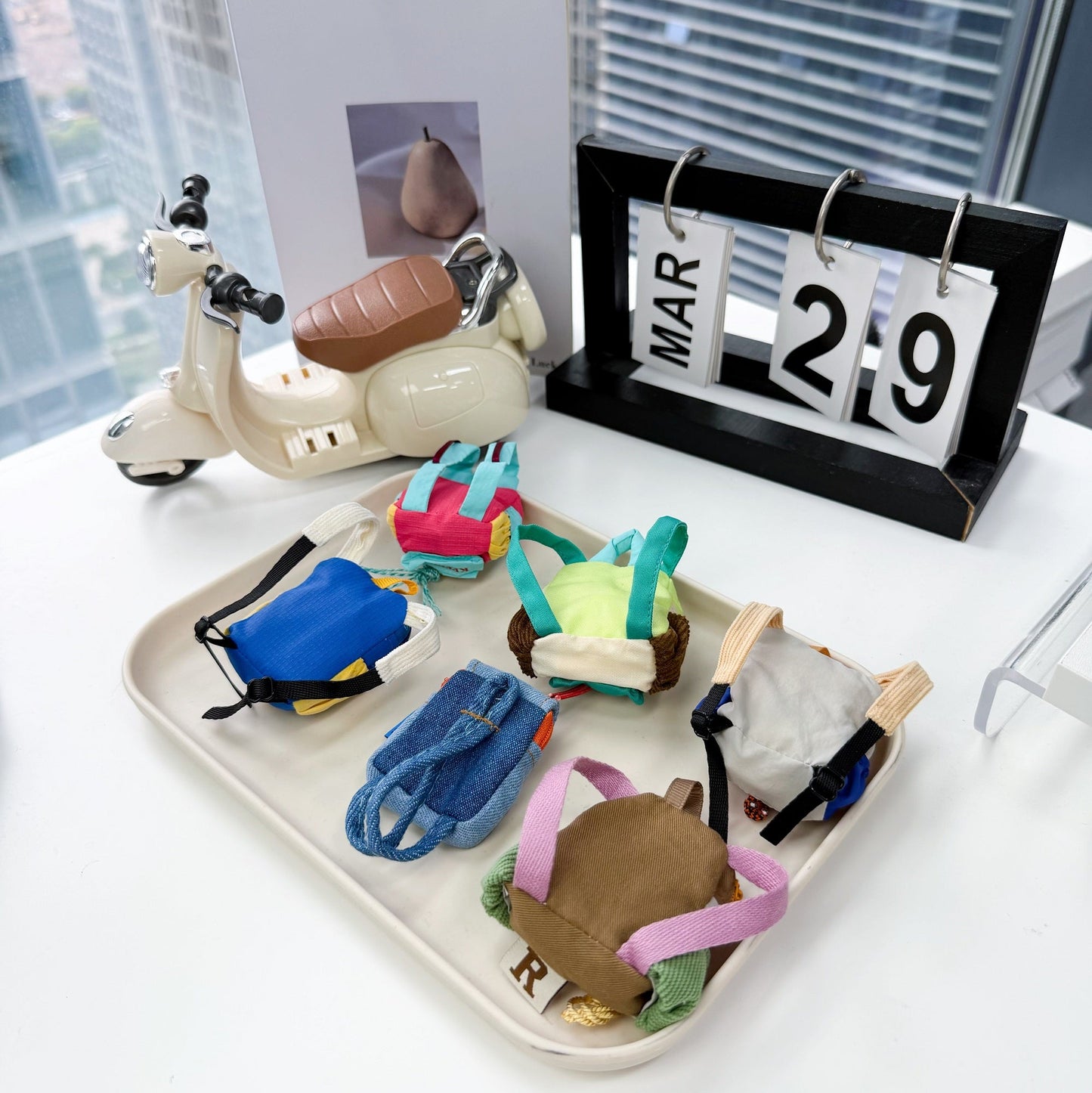 Miniature Doll Backpack for 12-17cm Dolls(Green&White)