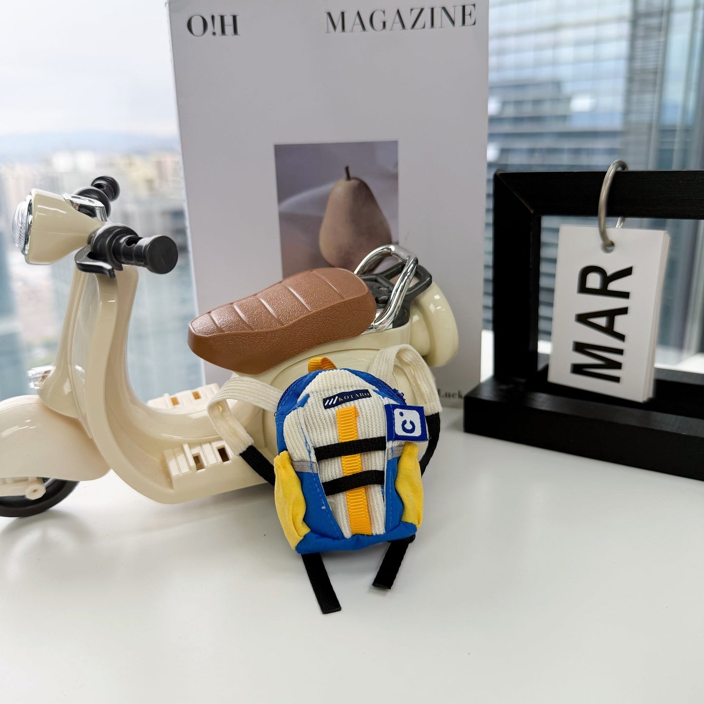 Miniature Doll Backpack for 12-17cm Dolls(Yellow&White)