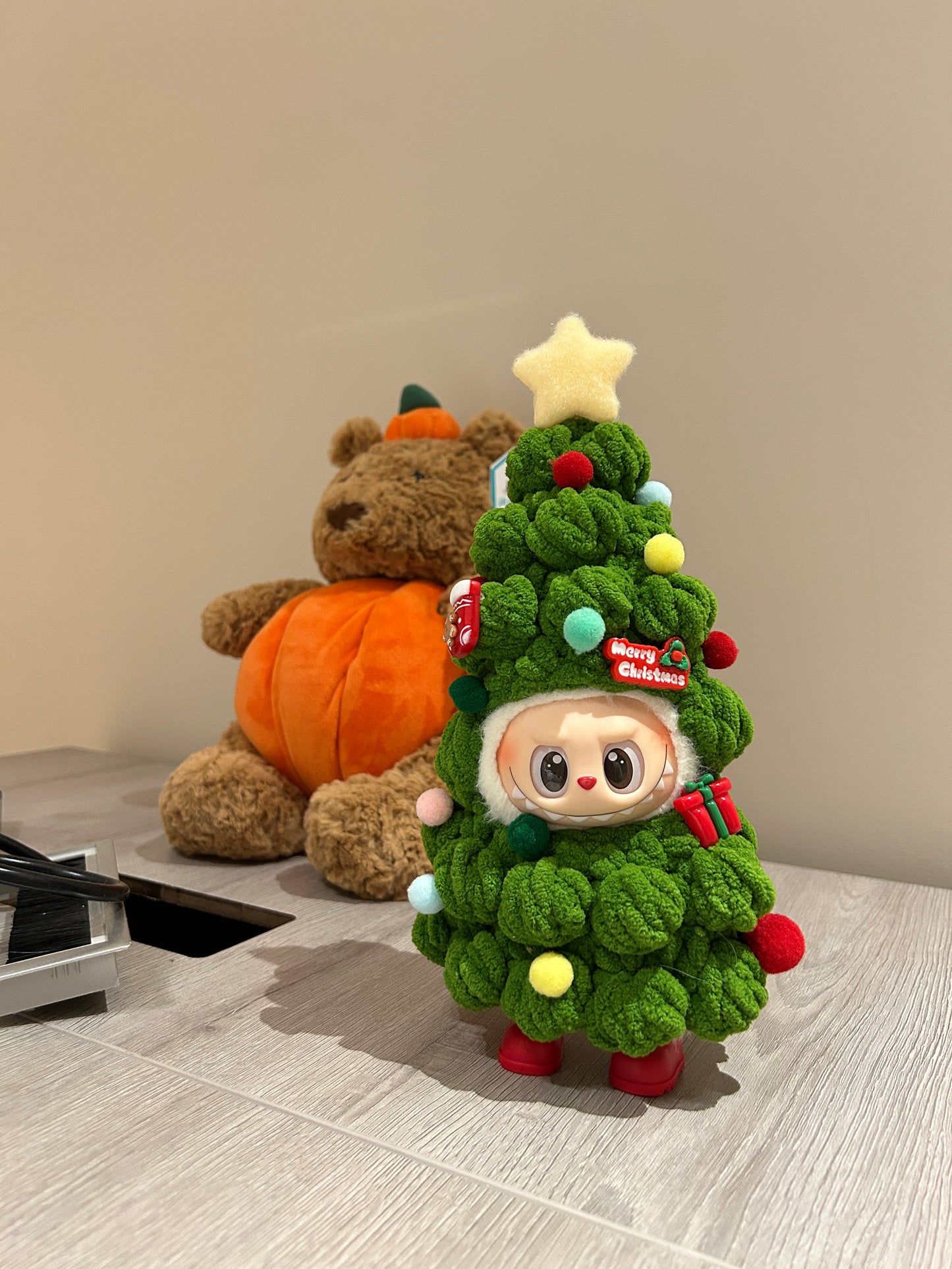 Christmas Clothes for 15-17cm Labubu Doll, Handcrafted 2 Pcs Set Christmas Tree Figures Outfits - Poms Sock and Red Shoes