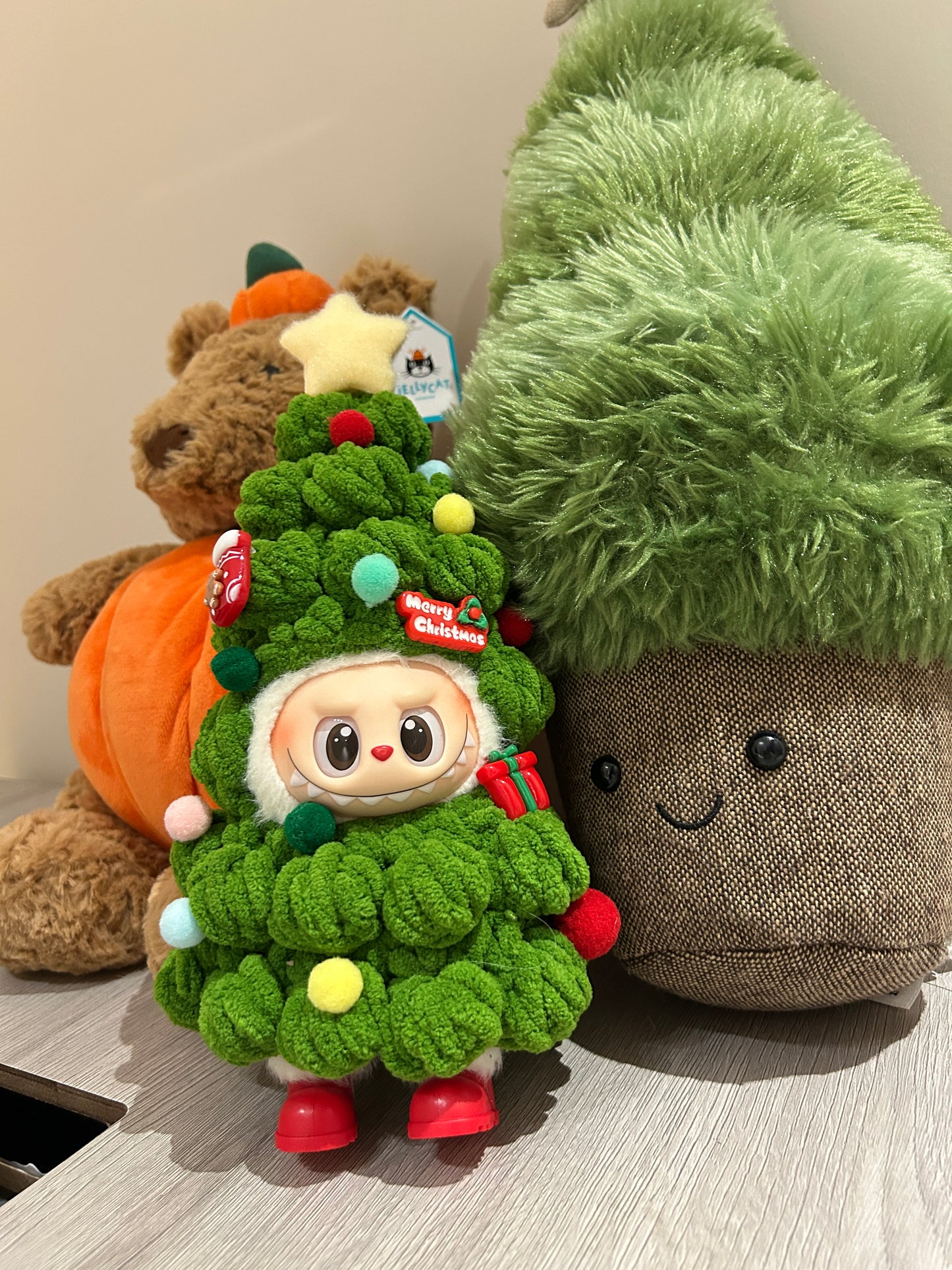 Christmas Clothes for 15-17cm Labubu Doll, Handcrafted 2 Pcs Set Christmas Tree Figures Outfits - Poms Sock and Red Shoes