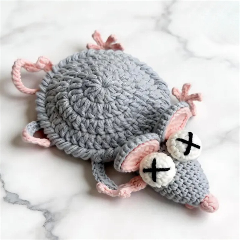 Handmade Crochet Coaster, Funny Animal Drink Coasters for Coffee Cup, Cute Yarn Woven Desk Decor, Unique Home Office Table Accessories Gift