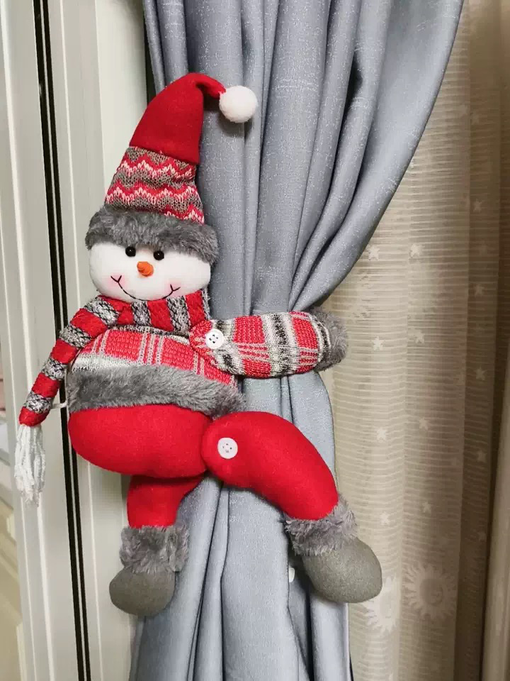 Snowman Style Christmas Curtain Tiebacks, 2PCS Plush Holiday Curtain Holders with Wraparound Arms and Legs, No-Drill Festive Window Decorations for Living Room, Bedroom and Holiday Home Décor