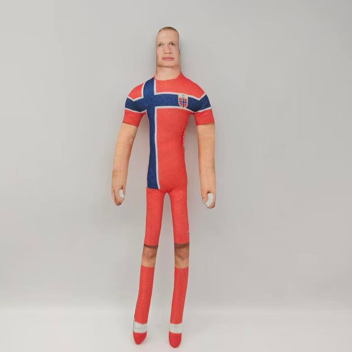 Mini HAALAND Red Norway Wacky Bendy Doll Flexible Funny Figure Football Superstar Inspired Mouse Plush Doll – Handmade Soccer Fan Collectible Figure, Cute Mini Athlete Doll Gift for Football Lovers, Decorative Toy for Home, Desk & Collection