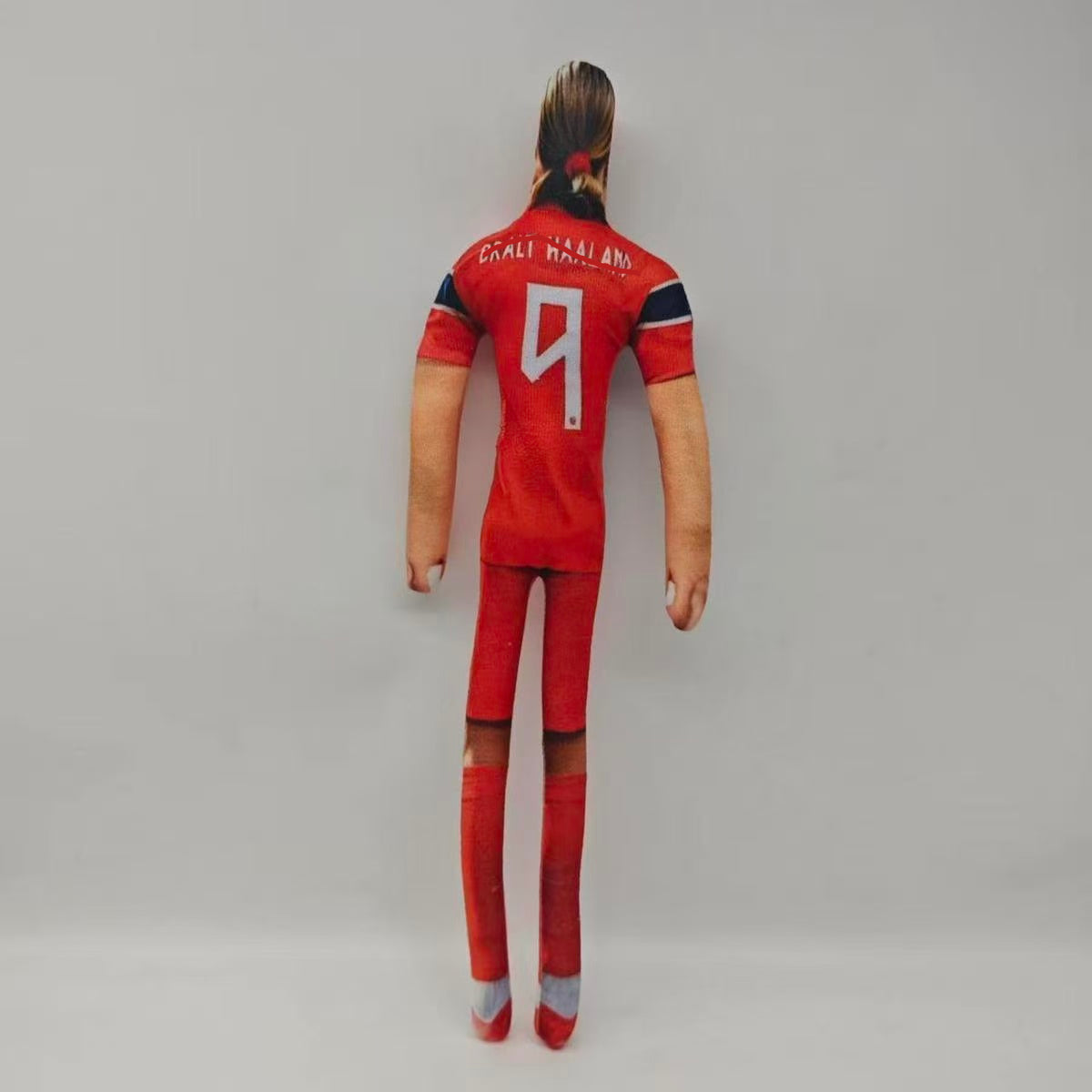 Mini HAALAND Red Norway Wacky Bendy Doll Flexible Funny Figure Football Superstar Inspired Mouse Plush Doll – Handmade Soccer Fan Collectible Figure, Cute Mini Athlete Doll Gift for Football Lovers, Decorative Toy for Home, Desk & Collection